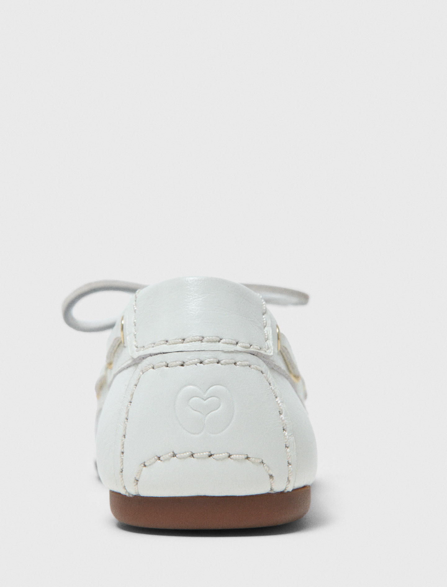 Leather boat shoes - White