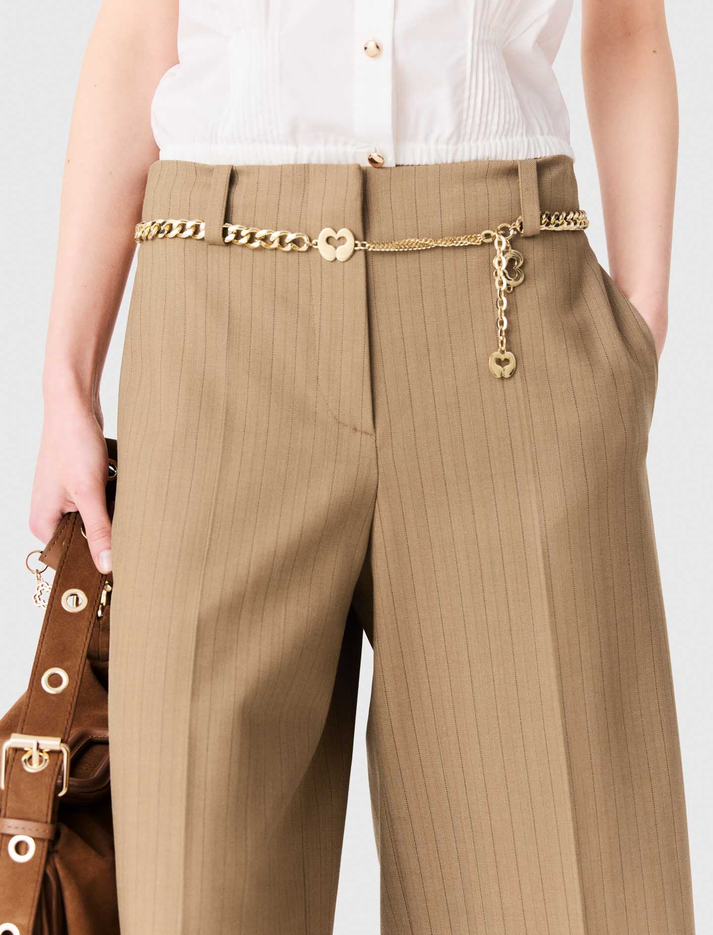Tailored pleated Bermuda shorts - Beige