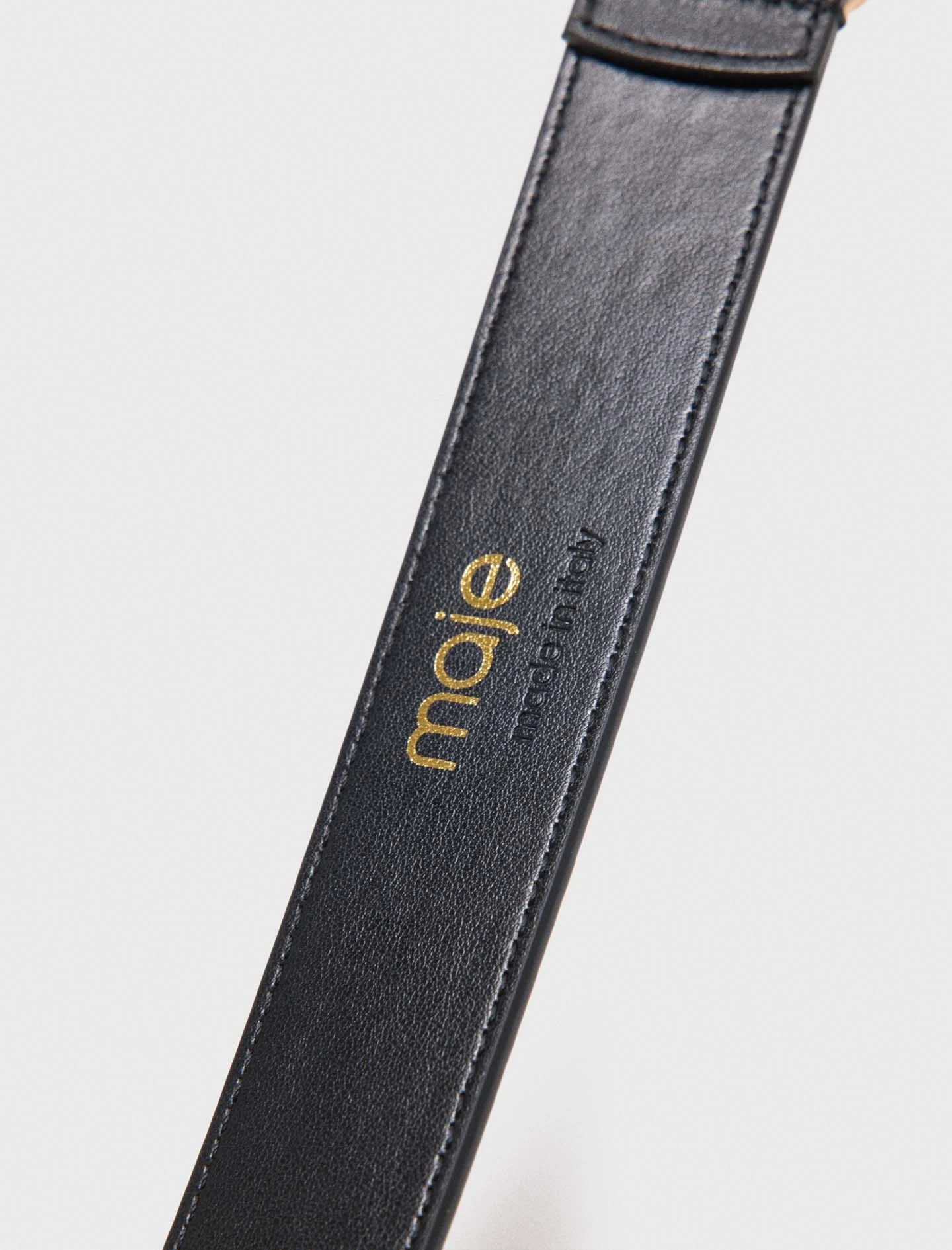 Leather belt with oval buckle - Black