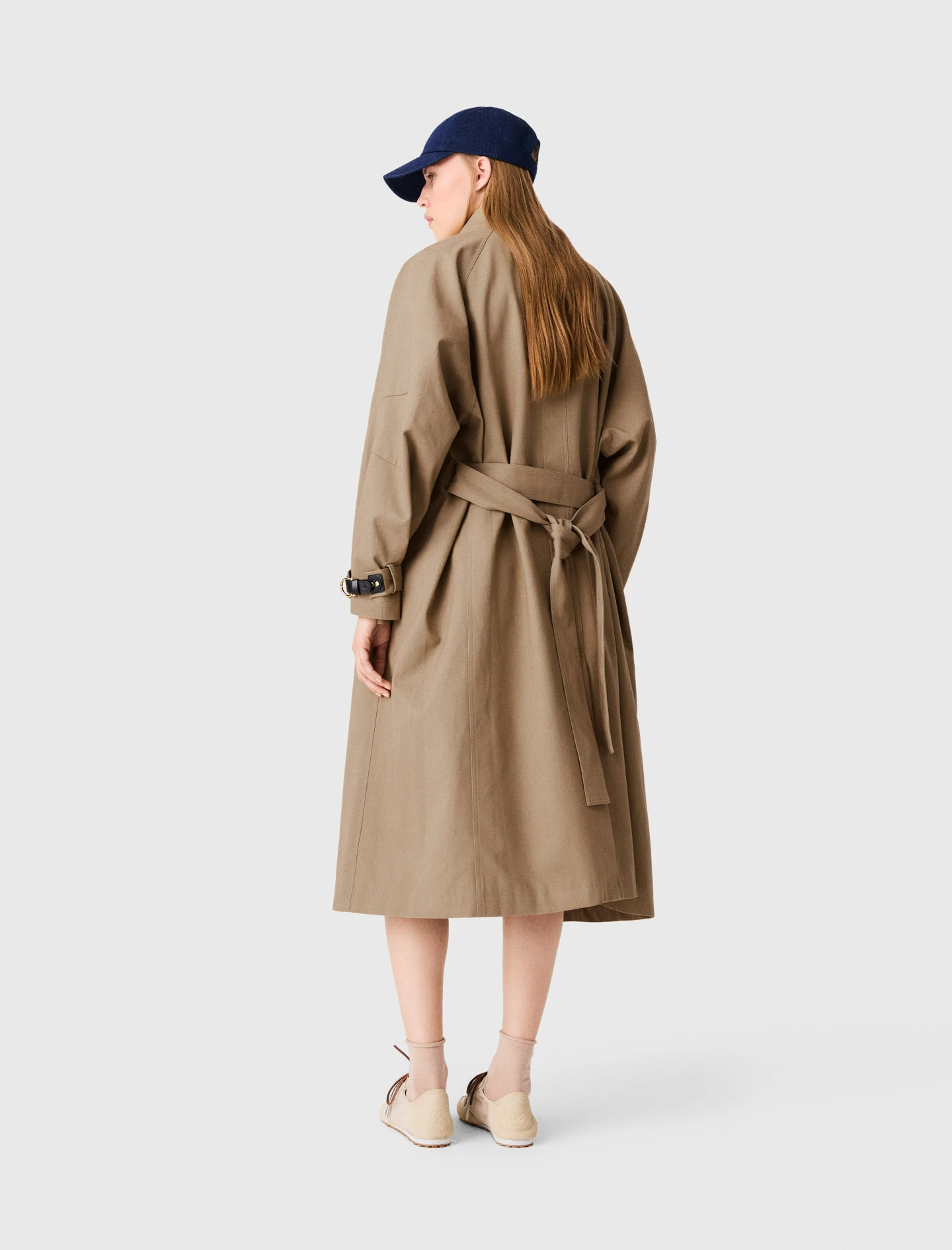Long belted trench, gold buttons - Beige