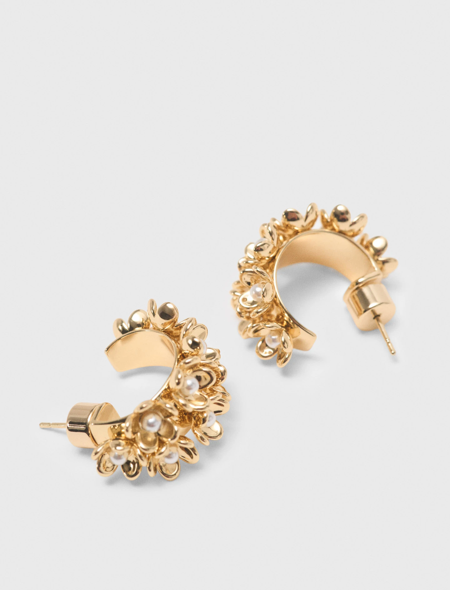 Rhinestone flower hoop earrings - Gold
