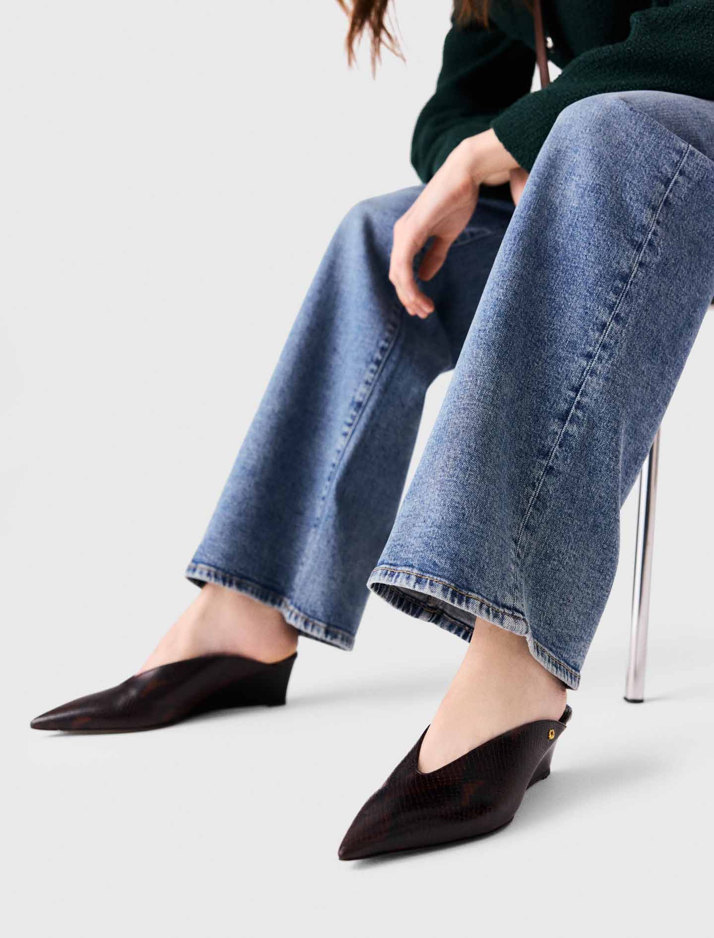 Embossed leather wedge mules - Brown