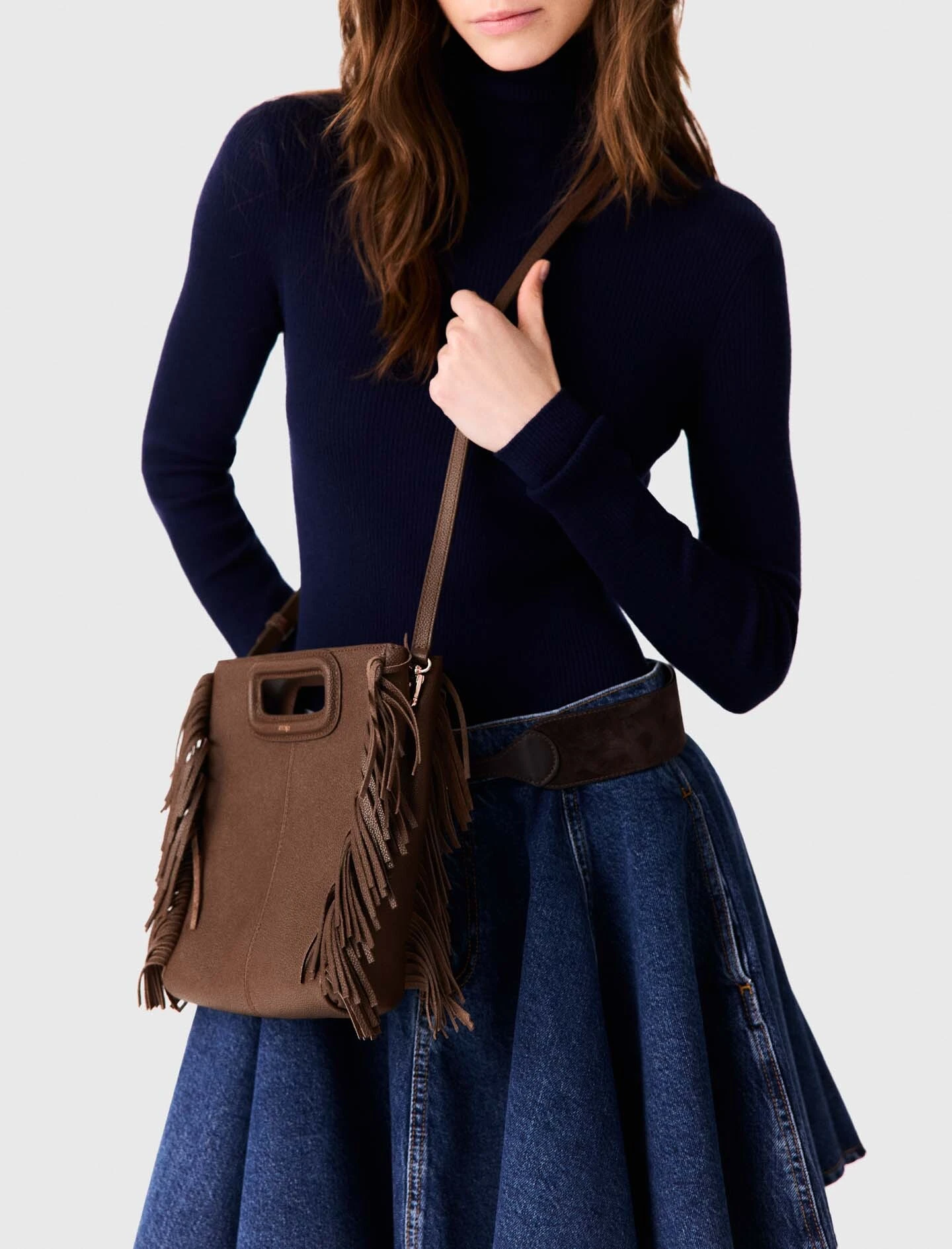 Grained leather M bag - Brown