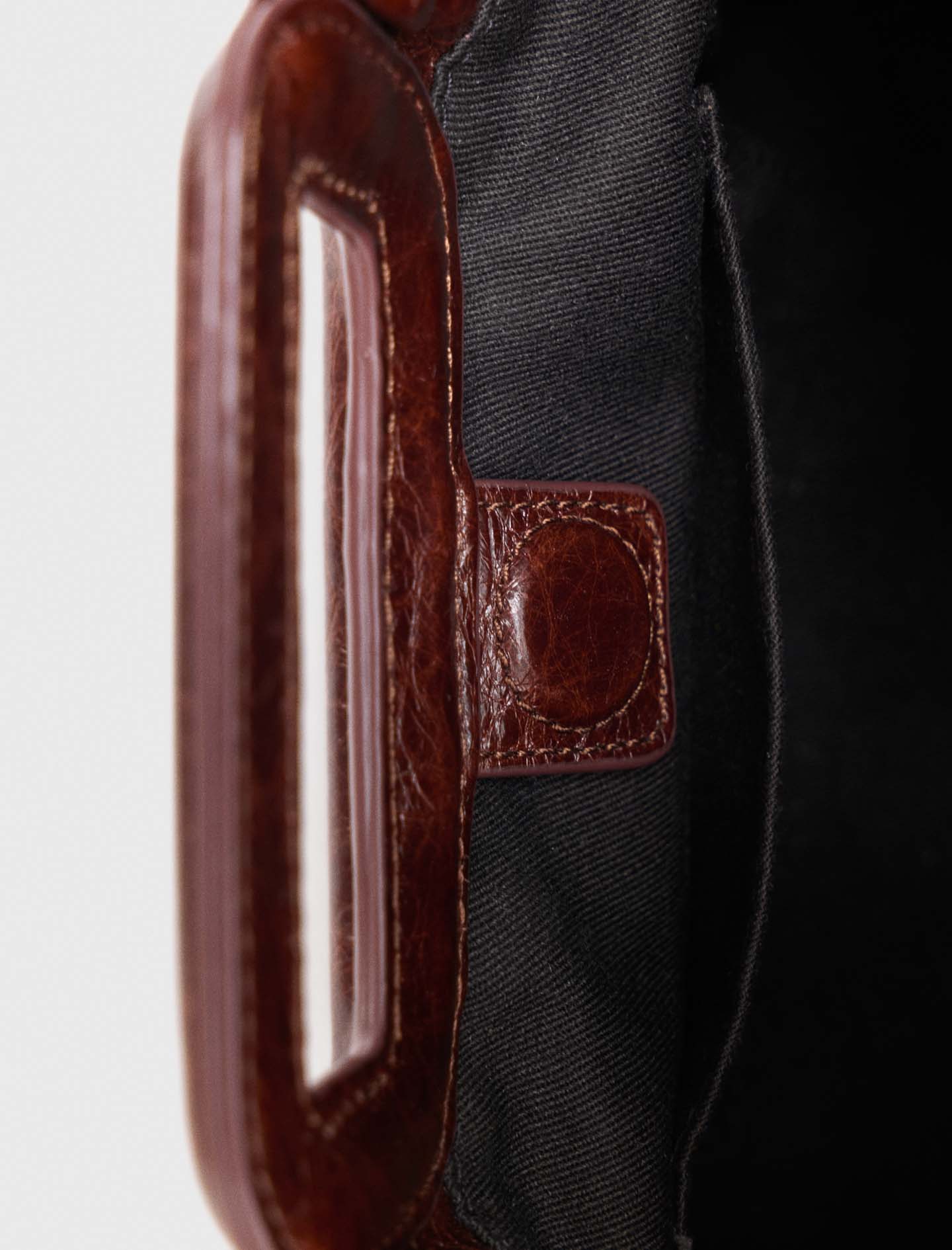 Crackled leather Milpli pouch - Brown