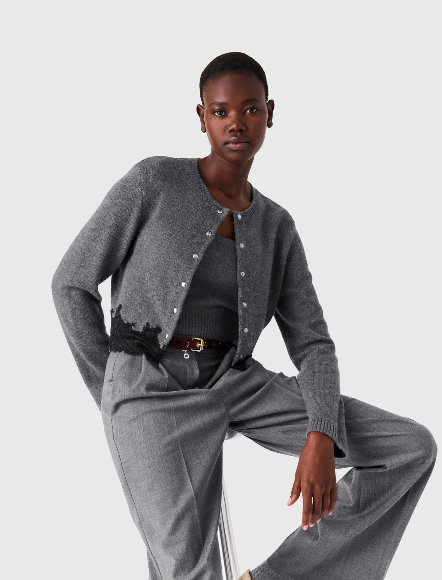Twinset with lace trim - Grey