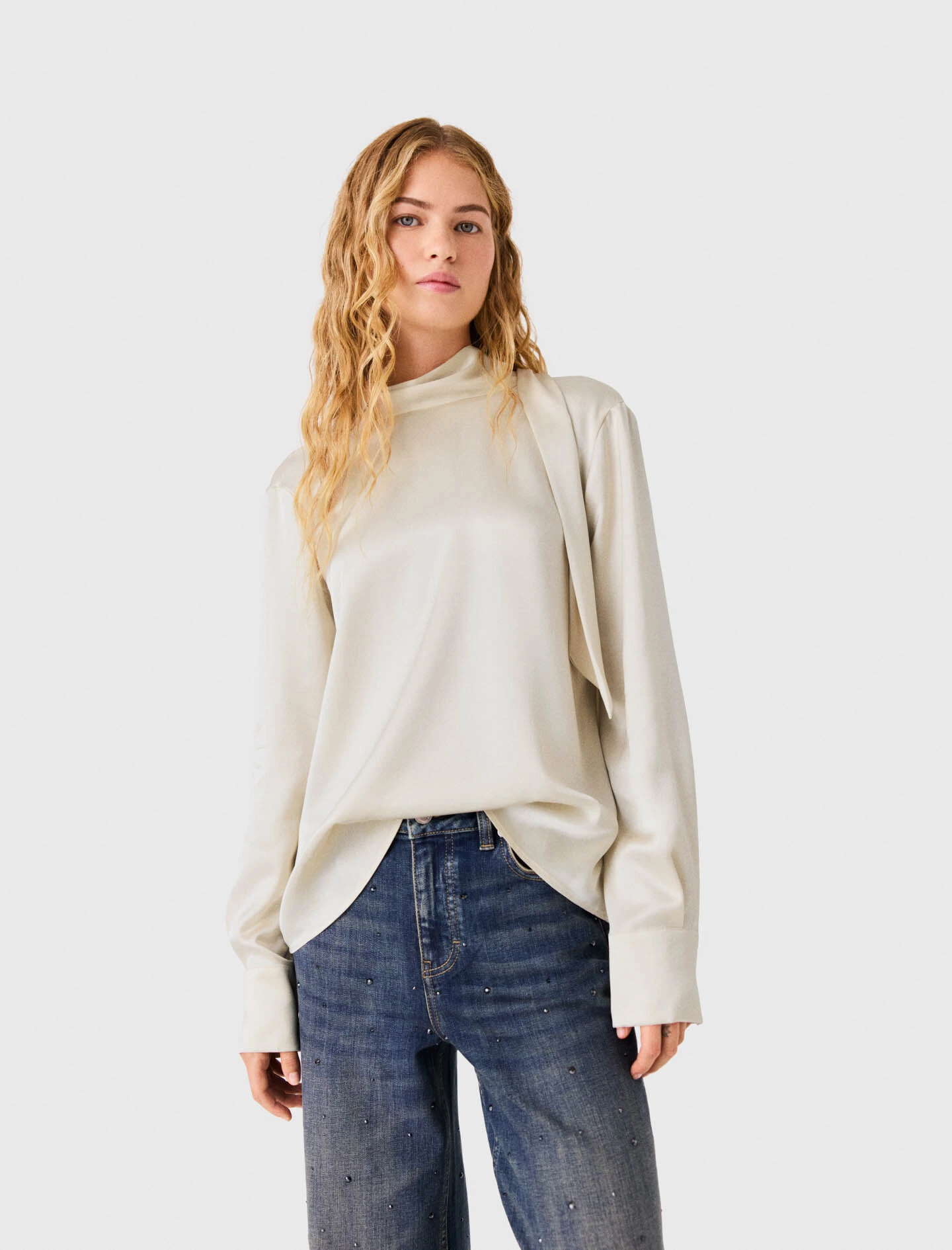 Satin blouse with draped back - Ecru