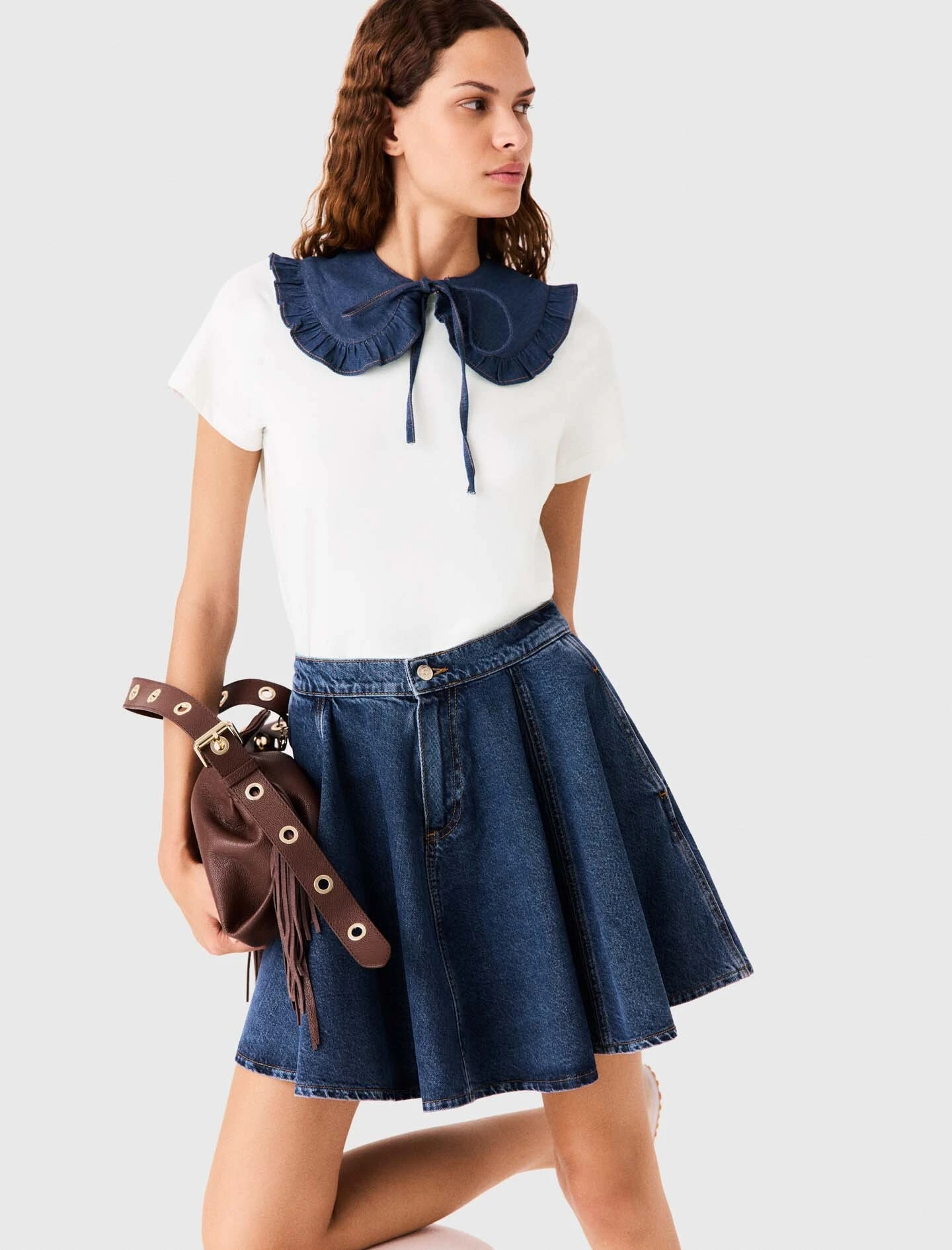 T-shirt with denim collar - White