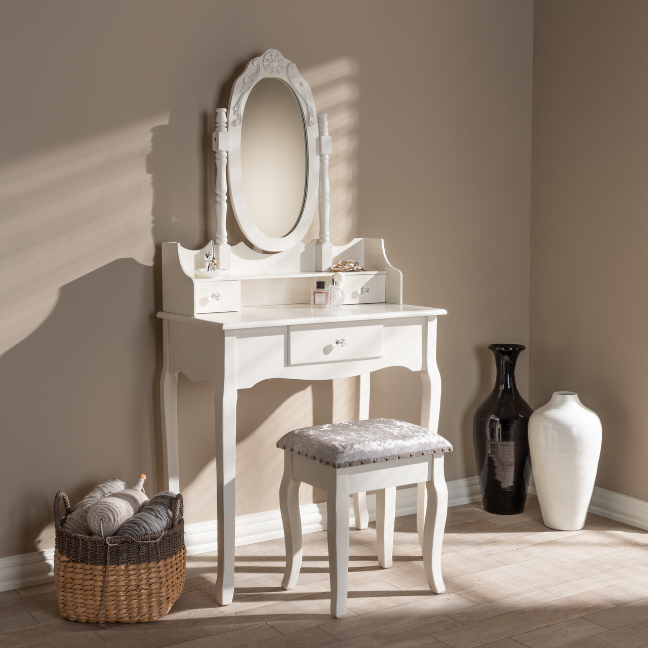 Baxton Studio Veronique Traditional French Provincial White