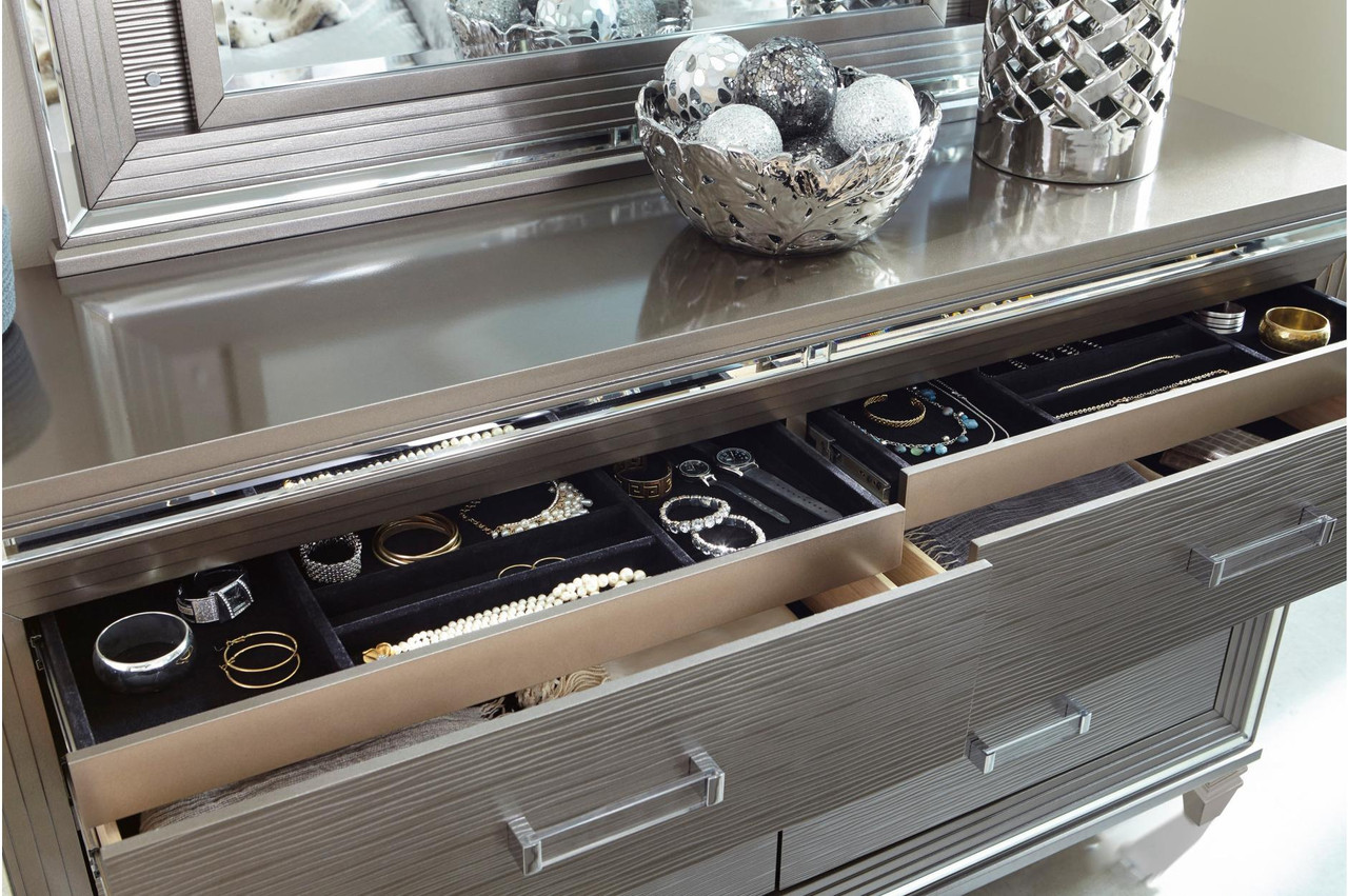 Homelegance Tamsin Collection Dresser in Silver Grey Metallic Homelegance Tamsin Collection Dresser in Silver Grey Metallic