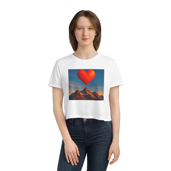 Brave Heart Rising - Women's Flowy Cropped Tee