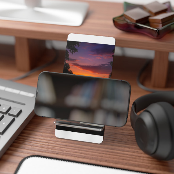 Casting Dreams - Mobile Display Stand for Smartphones