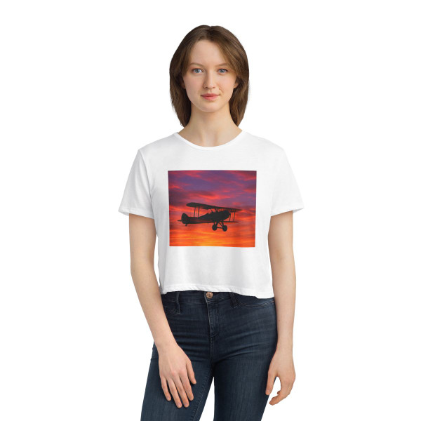 Skyward Journey - Women's Flowy Cropped Tee