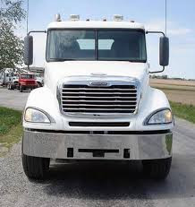 Freightliner Up To 2007 Columbia, 2005 – 2007 Century Bumper