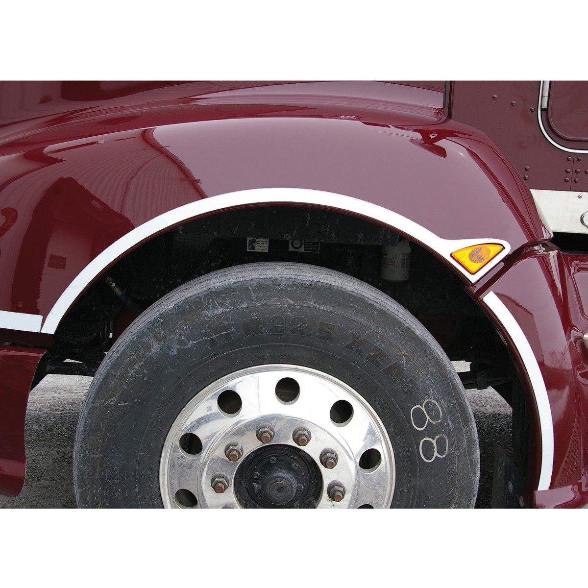 KW. T660 FRONT SIDE FENDER TRIM