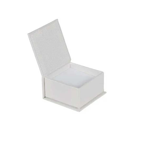 2" x 2" x 1" Akoya White Pearl Jewellery Box