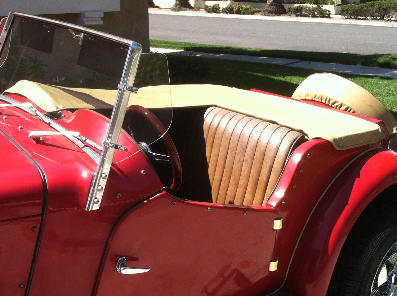 Convertible Top with Side Curtain's, Lexan Strips (3) MG Replica - MG  Magic, Classic Motor Parts