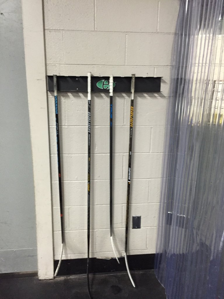 Evolution Aluminum "Rink Edition" Hockey Stick Rack xHockeyProducts