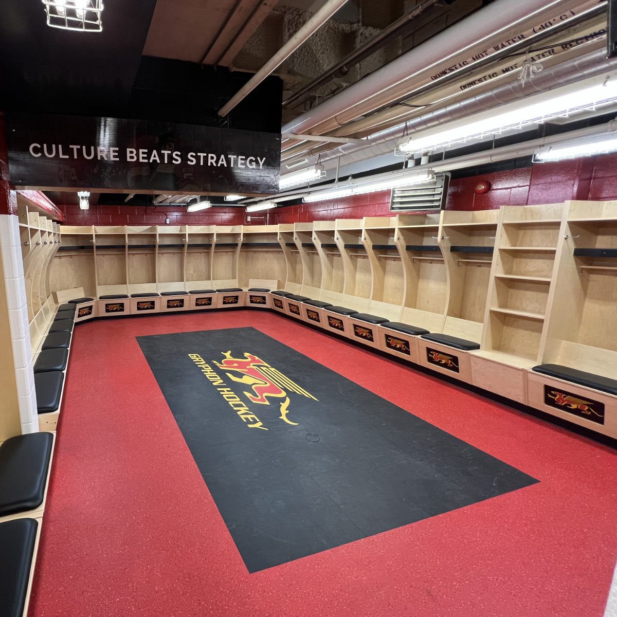 x600 PRO Hockey Locker Guelph at xHockeyProducts.ca Canada