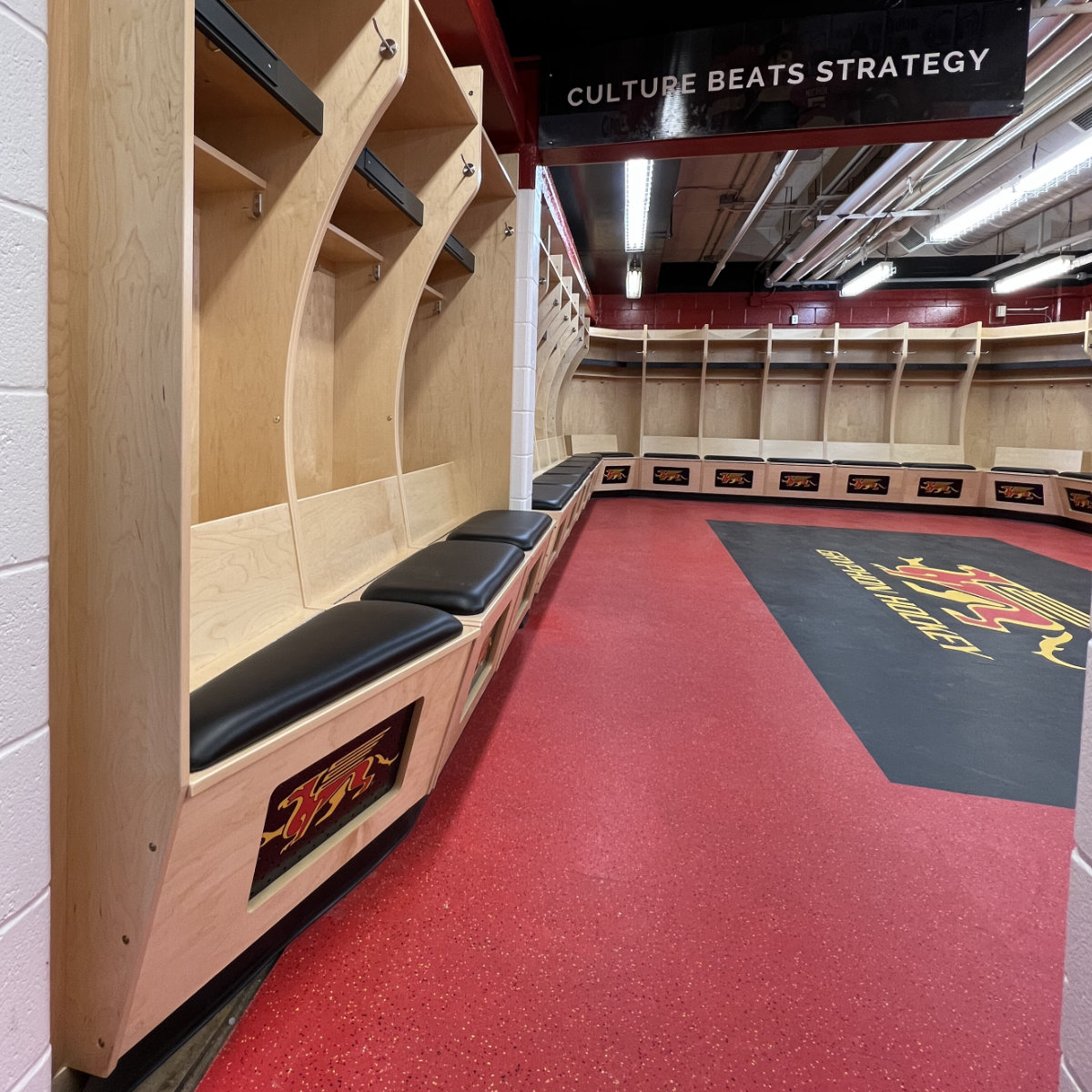 x600 PRO Hockey Locker Guelph at xHockeyProducts.ca Canada