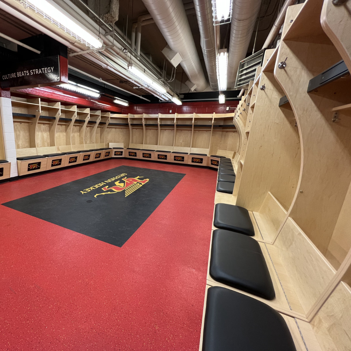 x600 PRO Hockey Locker Guelph at xHockeyProducts.ca Canada