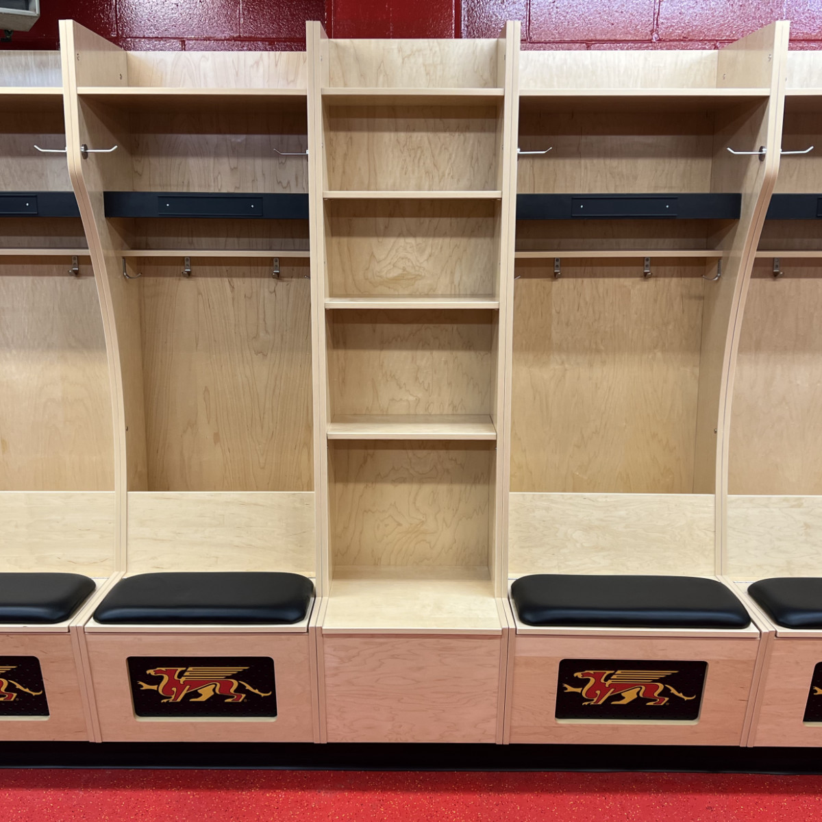 x600 PRO Hockey Locker Guelph at xHockeyProducts.ca Canada