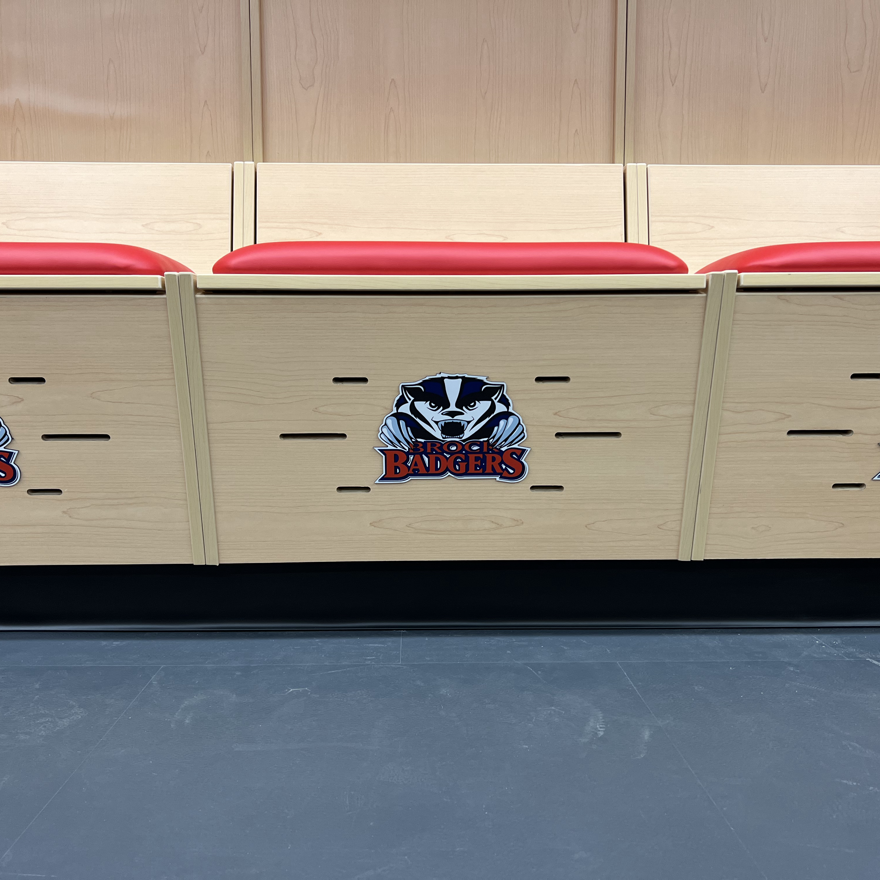 x200 Complete PRO Hockey Locker at xHockeyProducts.ca Canada