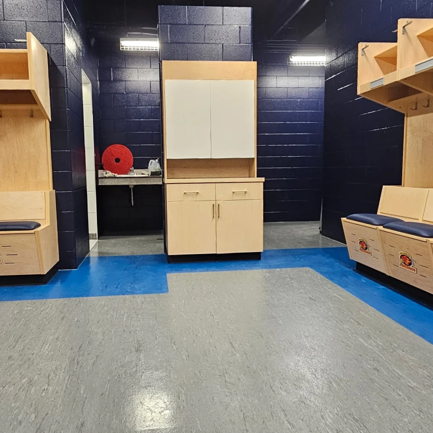 x200 Complete PRO Hockey Locker at xHockeyProducts.ca Canada
