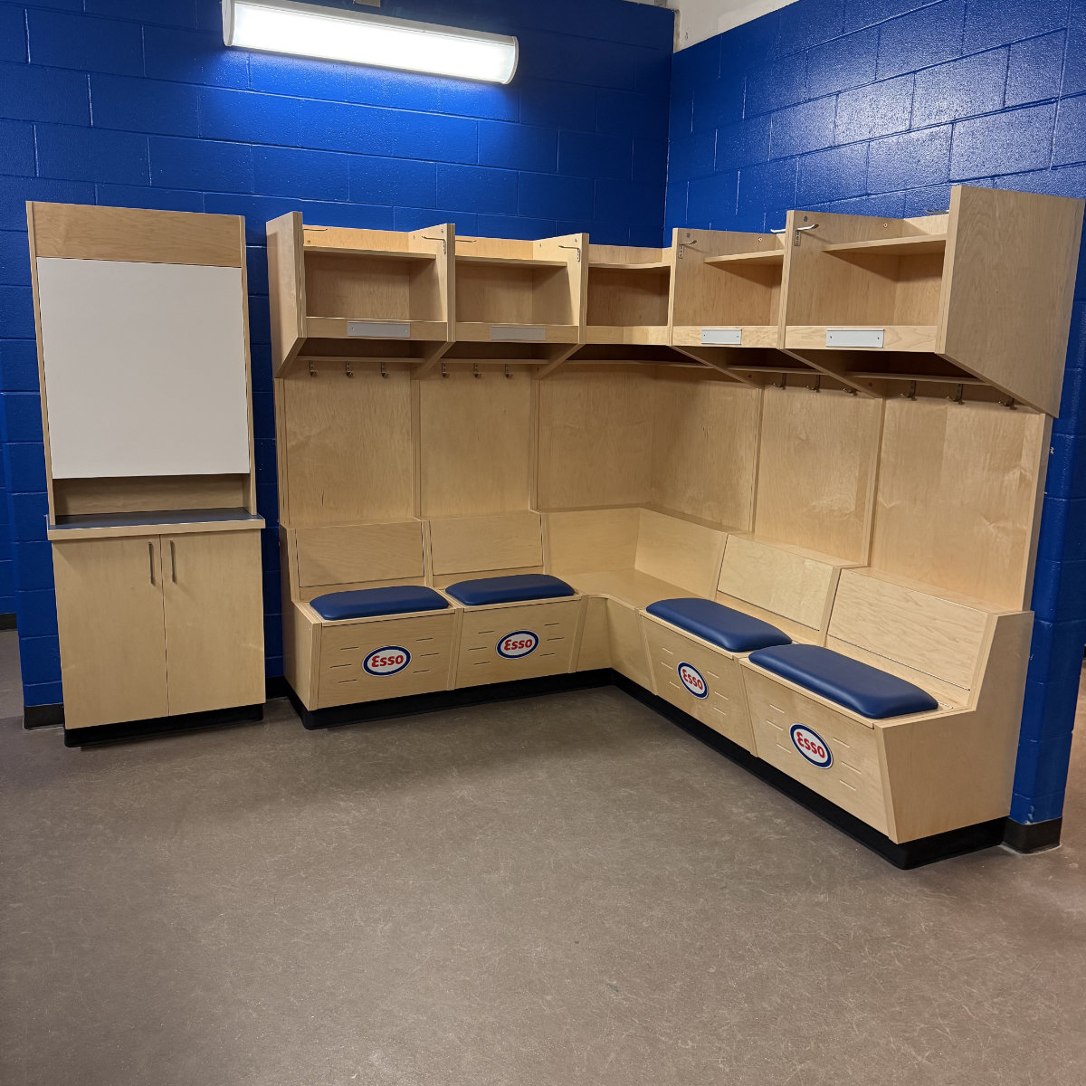 x200 Complete PRO Hockey Locker at xHockeyProducts.ca Canada