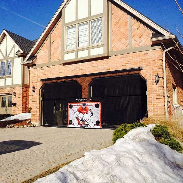 The SportScreen Remote Controlled Rollup Shooting Tarp + Shooting Pad Bundle from xHockeyProducts.ca Canada