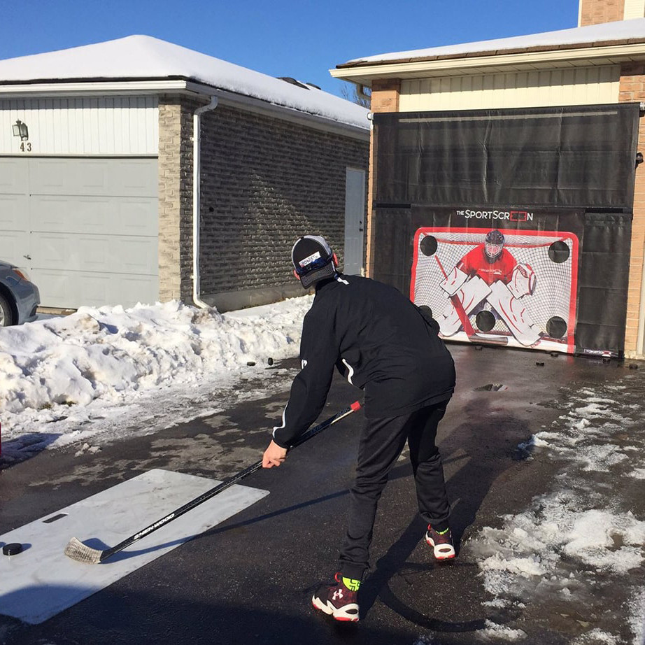 The SportScreen Remote Controlled Rollup Shooting Tarp + Shooting Pad Bundle from xHockeyProducts.ca Canada