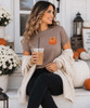pocket faux sequin pumpkin with bow tee model image