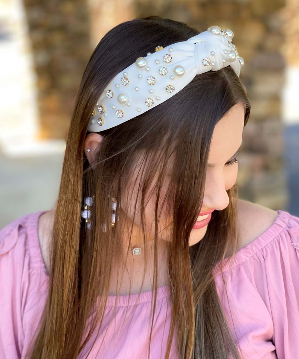 shes-all-that-pearl-and-  display picture 3
