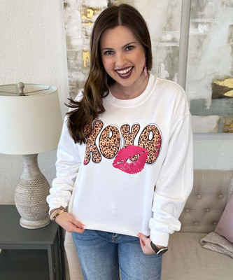  Leopard XOXO Valentine's Day Graphic Tee 