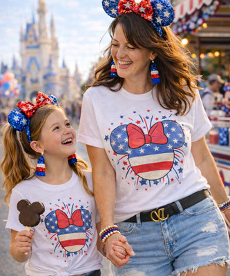 Patriotic head with bow Mama and daughter