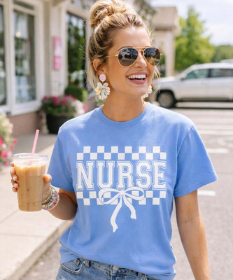 checkerboard nurse with bow graphic tee model 1
