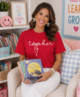 teacher bow tee red model image