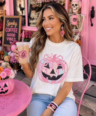 pink patchwork jack o lantern graphic tee model image