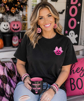 pocket pink jack o lantern tee model image
