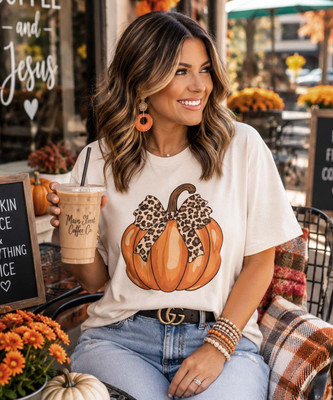 pumpkin with leopard bow tee model image