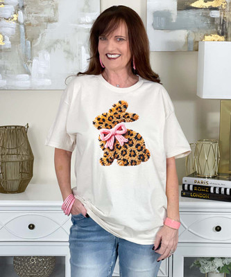 faux yarn leopard bunny tee
