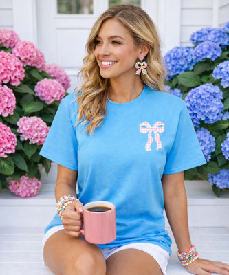 pocket pink gingham lace bow tee model 1