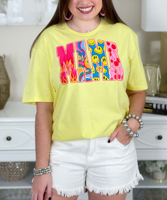 groovy print mama tee close up