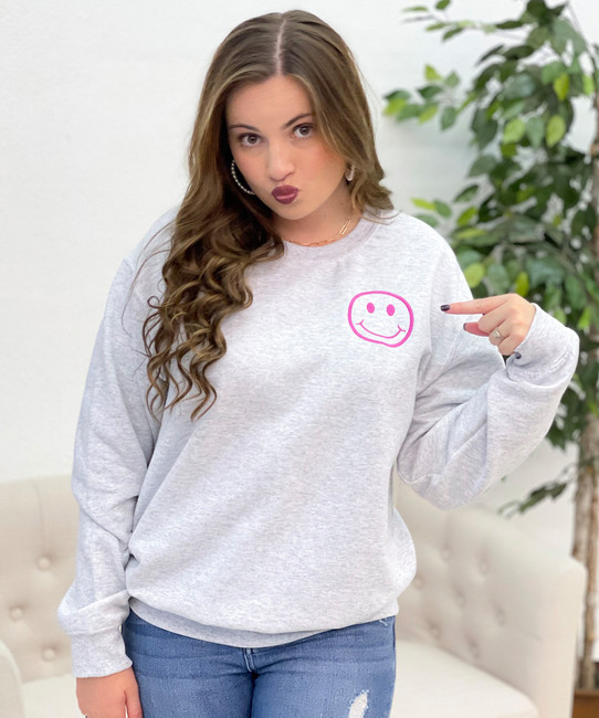  Embroidered Smiley Face Sweatshirt - DOORBUSTER 