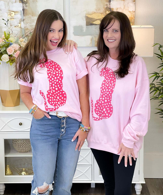  Preppy Pink Cheetah Graphic Sweatshirt 