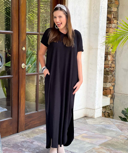  Dancing Queen V-Neck Short Sleeve Maxi Dress - Black 