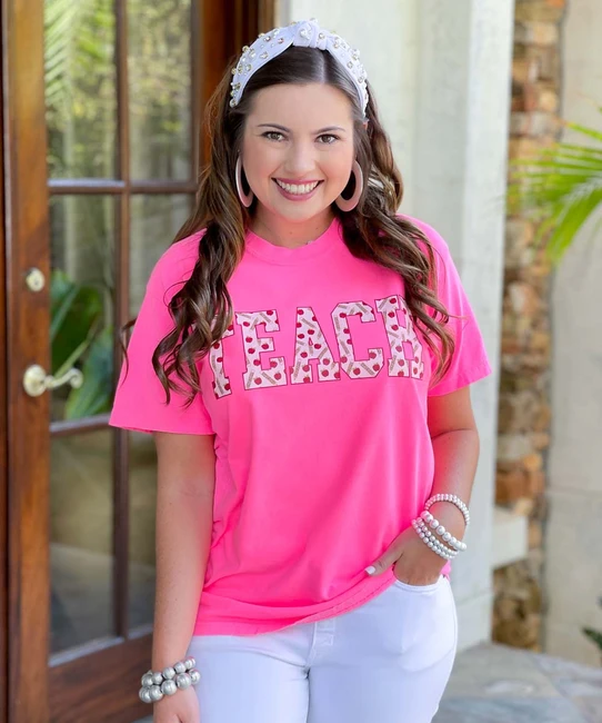  Teach Leopard Pencil And Apple Comfort Colors Shirt 