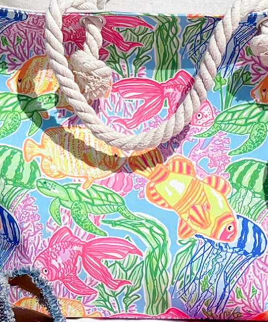 make a splash tote bag close up