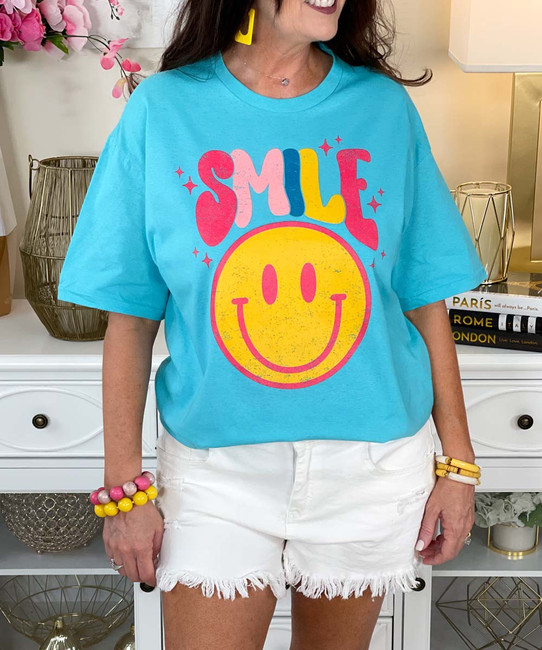 distressed smile smiley tee close up
