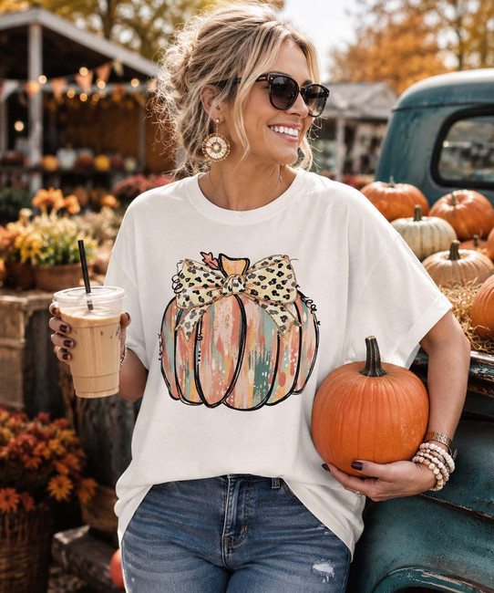 brushstroke pumpkin tee model image