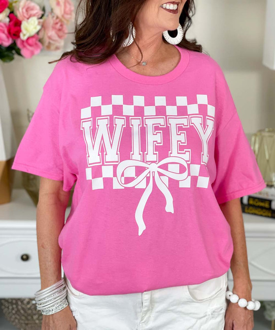 checkerboard wifey tee close up